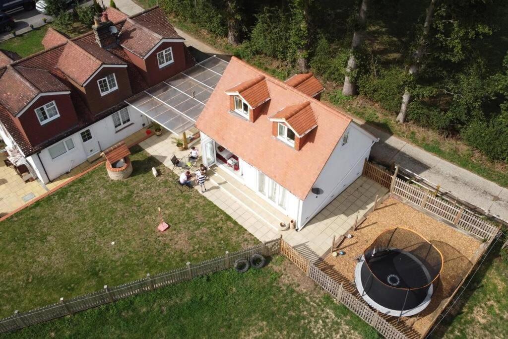 Blackberry Annex. Detached Cottage. Rural Location West Chiltington Exterior foto